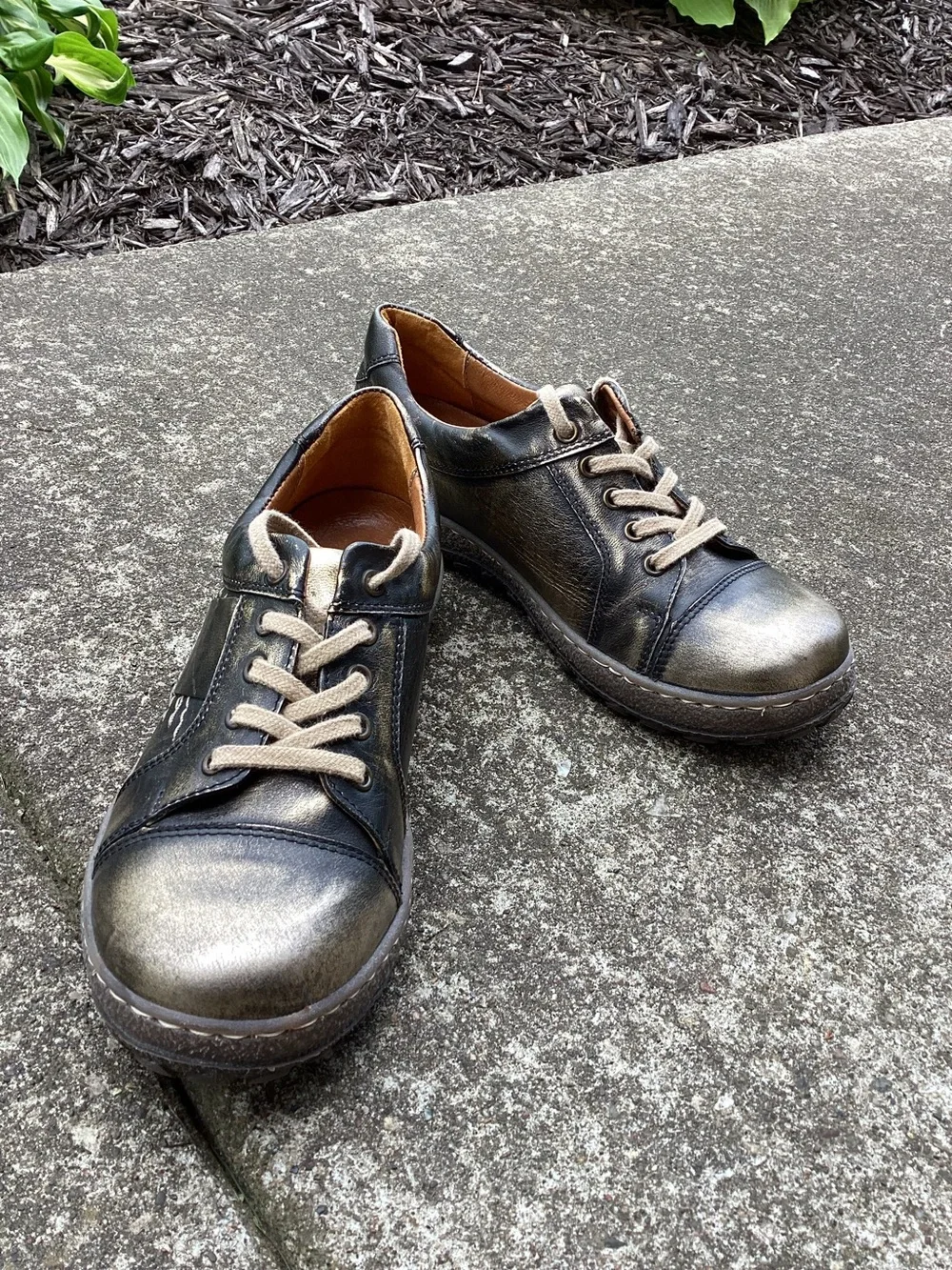 V‎ Italia Genuine Leather Bronze Metallic Comfort Walking Shoes EU 39 US 8.5